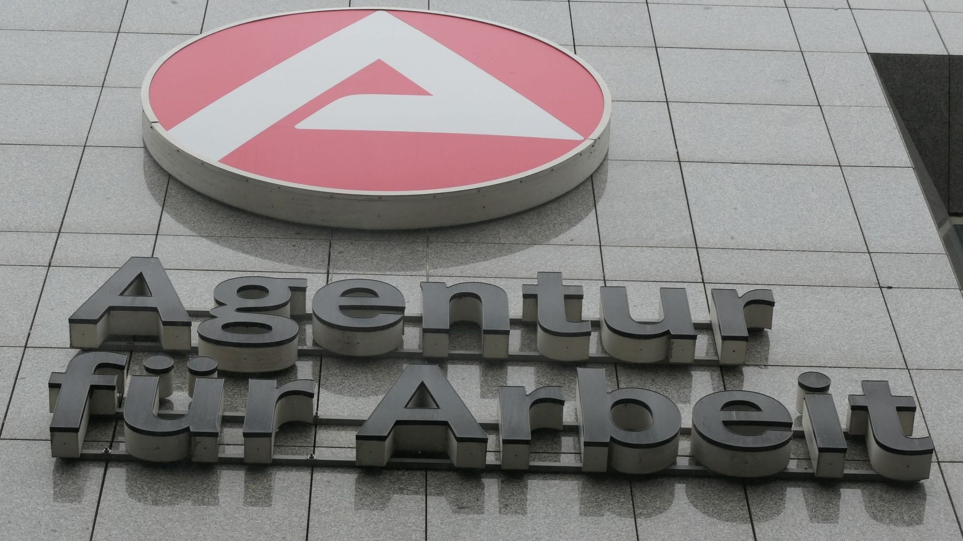 Arbeitsmarkt: Deutsche Arbeitslosenzahl steigt auf Zw&ouml;lf-Jahres-Hoch