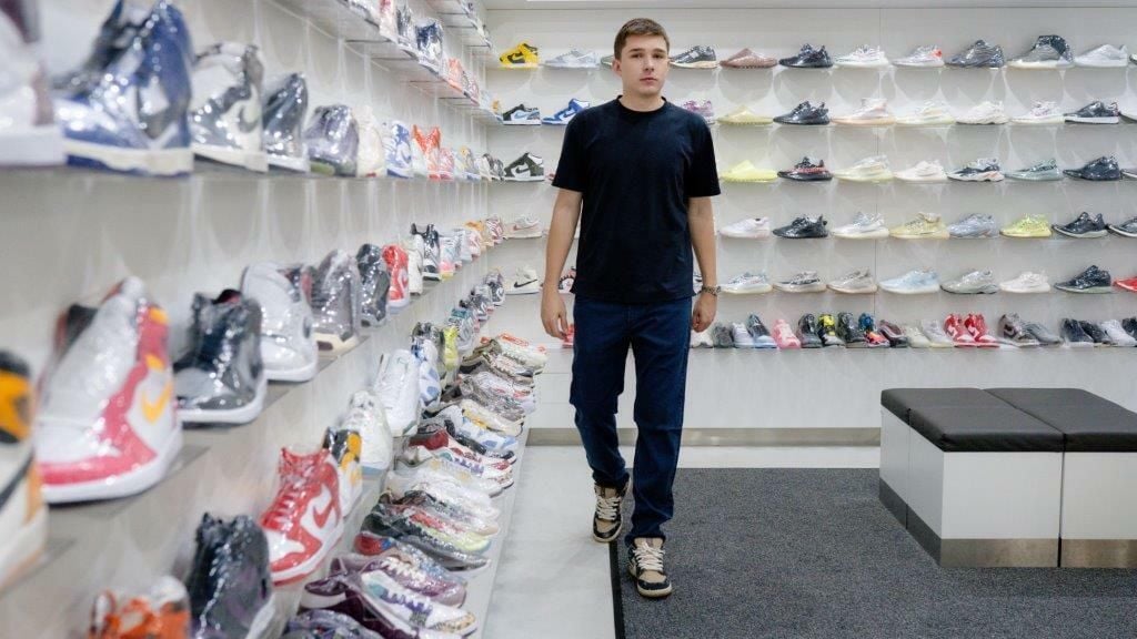 Vaditim Wie ein 22 Jahriger mit Sneakern von Adidas und Co. Millionar wurde