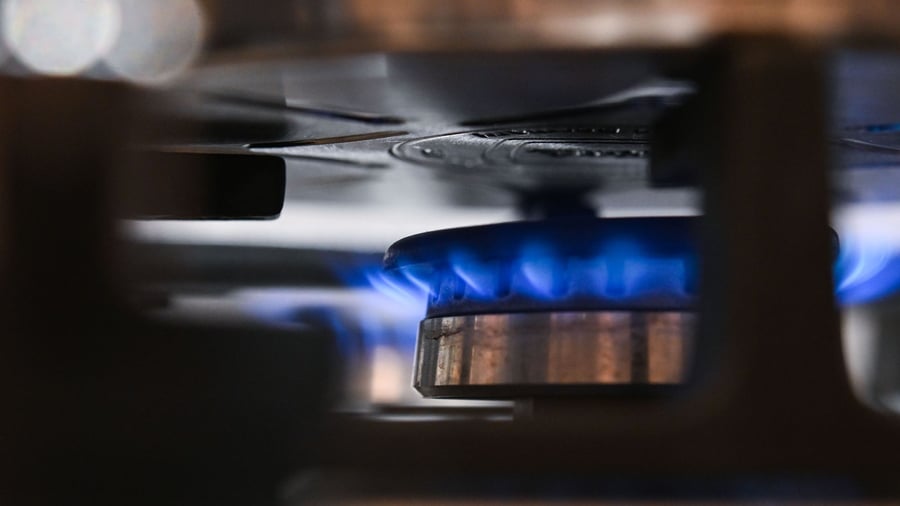 Zahlen für das 1. Halbjahr: Preise für Strom und Gas sinken auf hohem Niveau leicht