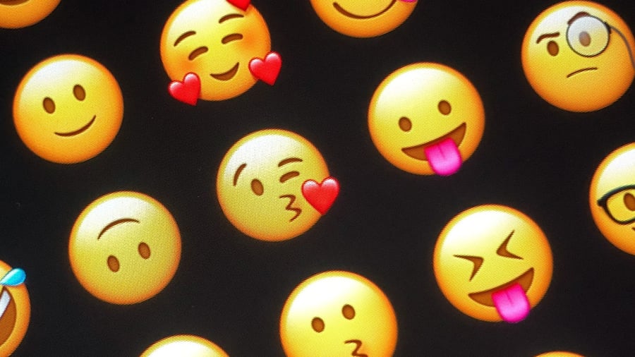 Freitag ist World Emoji Day: Nur jede und jeder Zehnte nutzt gar keine Emojis