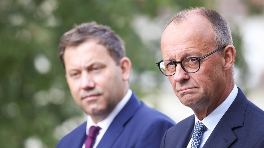 Kommentar : Merz und Klingbeil müssen die ökonomischen Geisterfahrer ignorieren