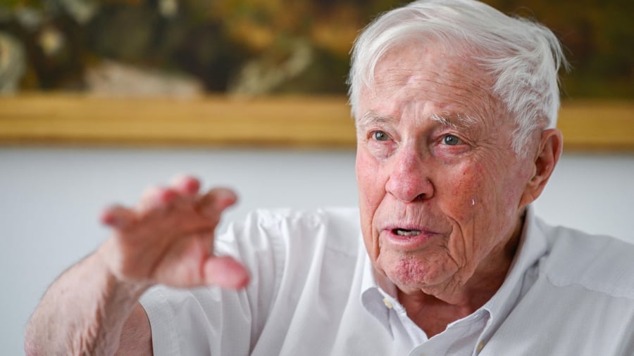 Russland: Wahlkämpfer mit 85 Jahren: Ein Schweizer Milliardär will die Sanktionen gegen Putin kippen