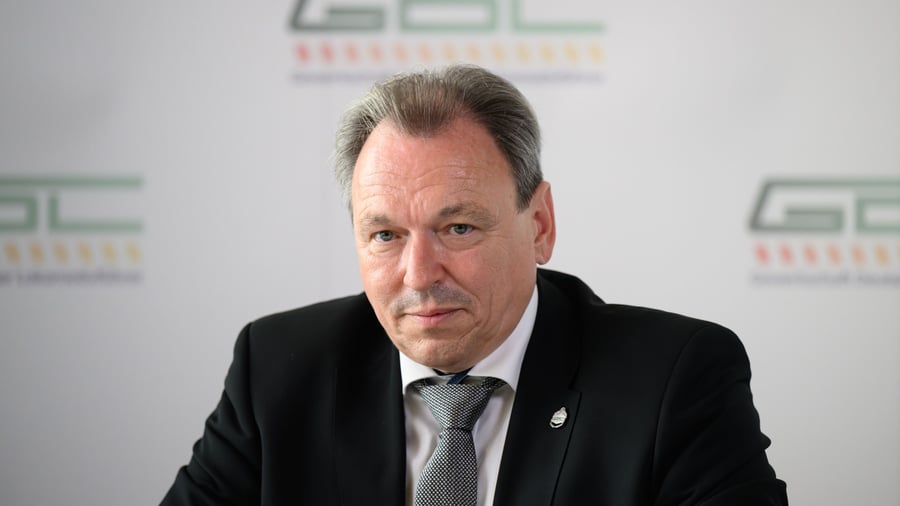 GDL-Chef: „Die Bahn hat Finanzstrukturen etabliert, die einer Geldwaschmaschine ähneln“