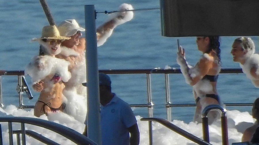 Interview: „Reichtum ist wie eine Droge, man muss die Dosis ständig erhöhen“