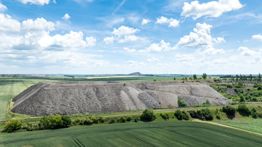 Rohstoffe: Kritische Rohstoffe aus Bergbauabfällen? In Europa könnte ein Milliardenmarkt schlummern