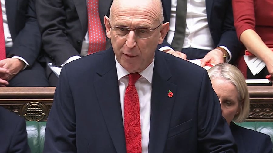 Labour-Regierung: Großbritannien beschließt Soforthilfen gegen hohe Energiepreise – bezahlen sollen die Großbanken