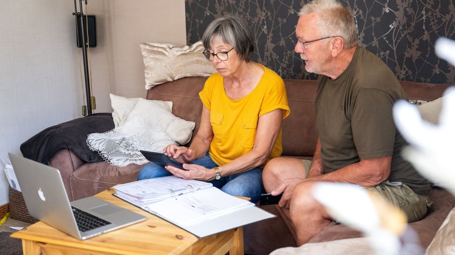 Investieren mit 60+: Geldanlage im Ruhestand: Vermeiden Sie diese 7 Fehler