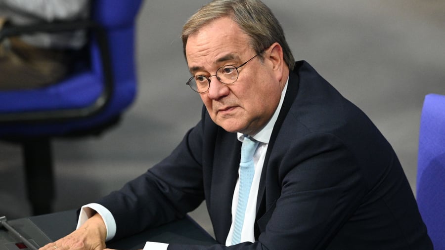 Umstrittener Besuch: Laschet: Pahlavi ist relevanter Gesprächspartner