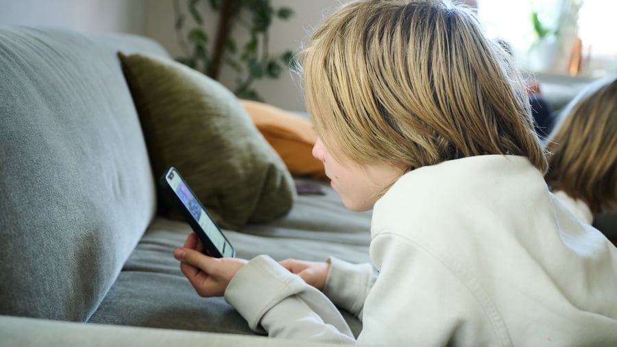 Soziale Medien: „Wir müssen nichts hinnehmen, was süchtig macht“ – EU kündigt Social-Media-Verbot für Kinder an
