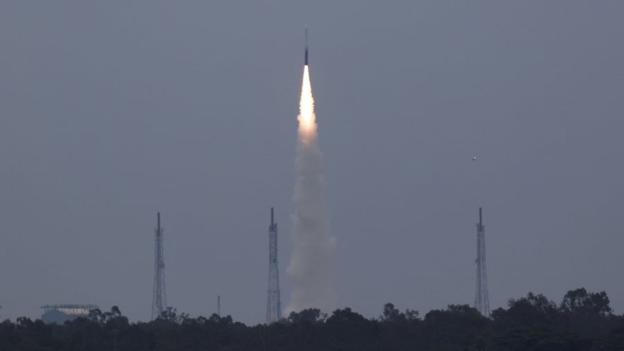 Raumfahrt: Indien schickt erste privat entwickelte Trägerrakete ins All