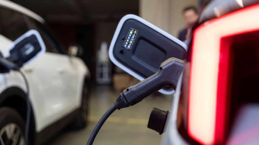 Energiewende: Bundesnetzagentur erleichtert Stromhandel mit Heimspeichern