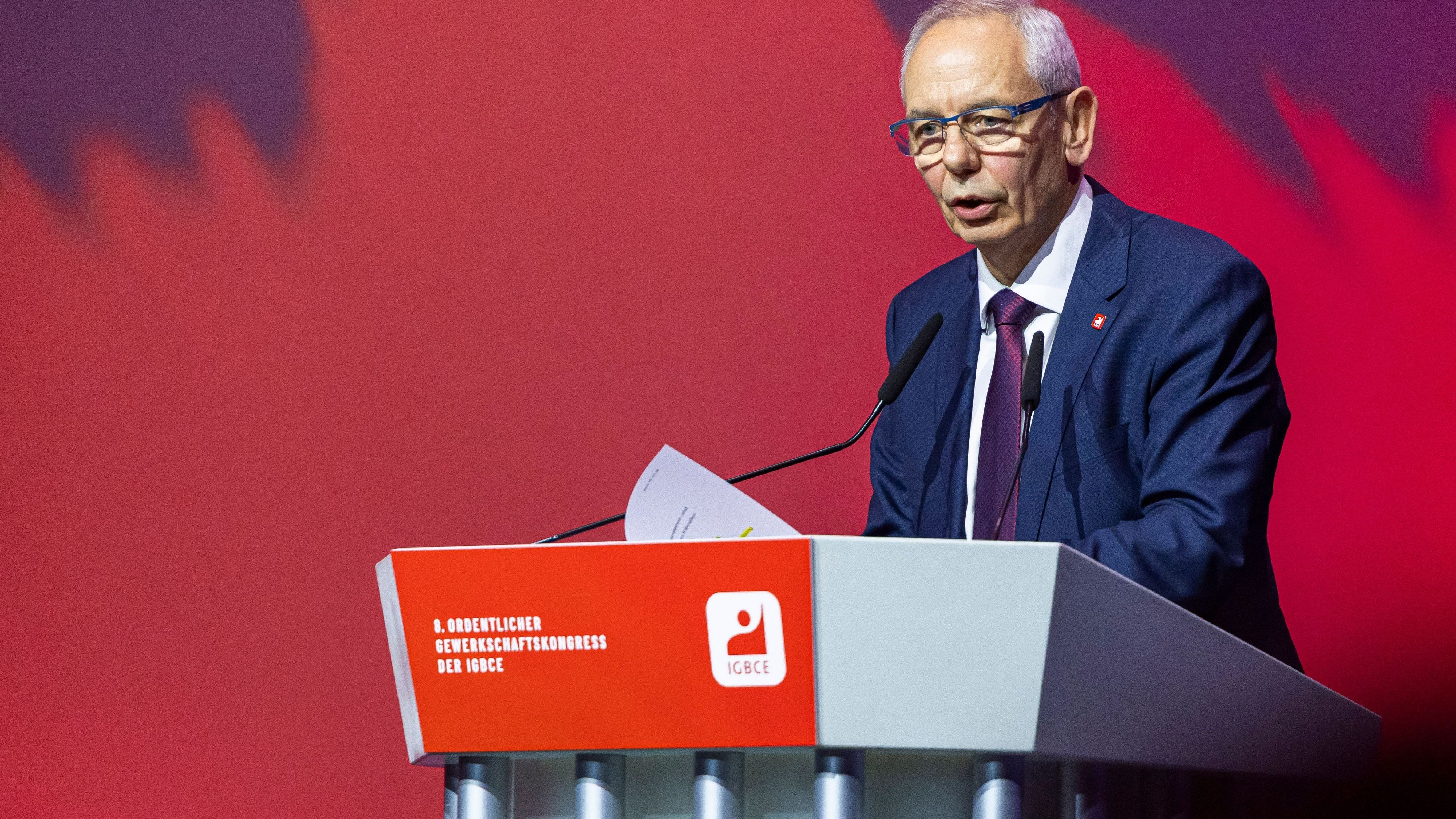 Gewerkschaft: IG BCE will Industrie retten und Emissionshandel