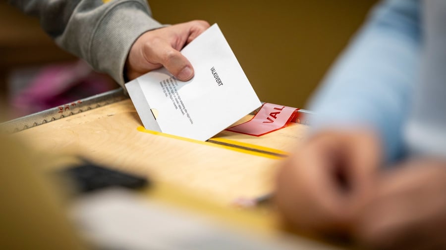 Parlamentswahl: Sozialdemokraten bei Wahl in Schweden vorn – Ausgang offen