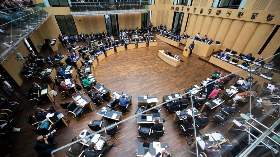 Benzinpreise: Weg für erneuten Tankrabatt ist frei