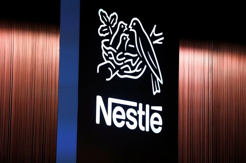 Tails nestle top