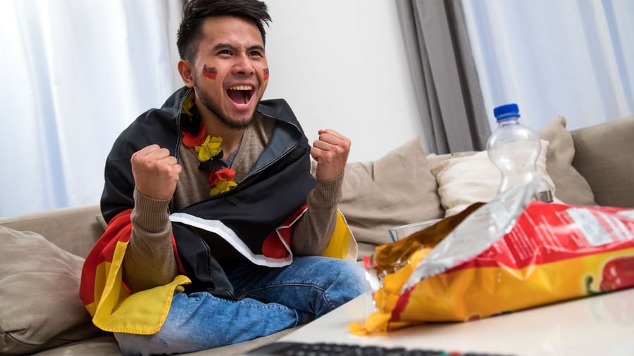 5 Techniktipps zum Fußballfest: WM zu Hause: So vermeiden Sie Verzögerungen und Bildprobleme