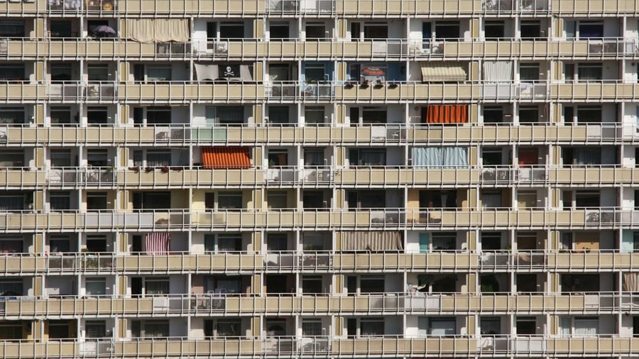 Wiedervereinigung: Im Westen 17 Prozent mehr Bruttoverdienst als im Osten