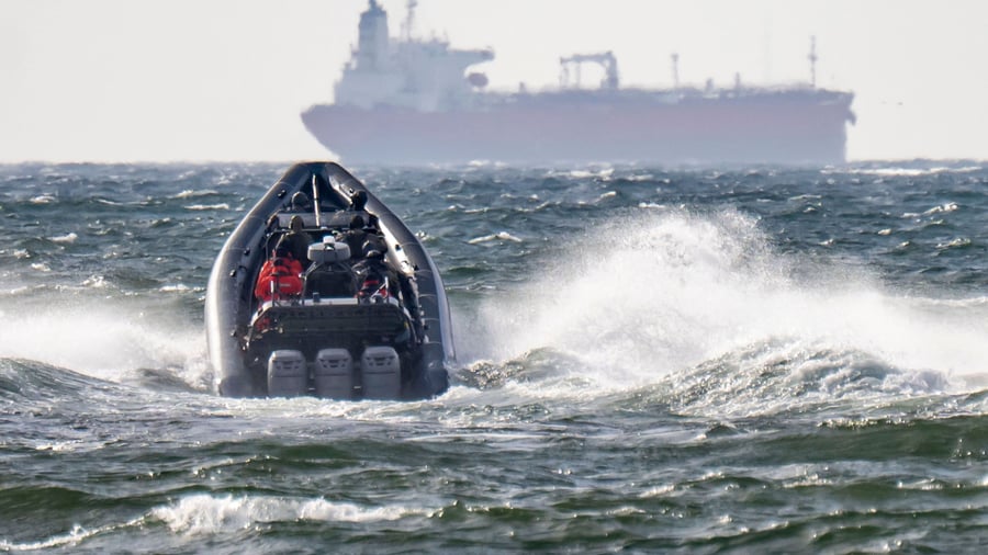 Umgehung von Sanktionen: Immer mehr russische Tanker in der Ostsee: Schwedens Jagd auf Putins Schattenflotte