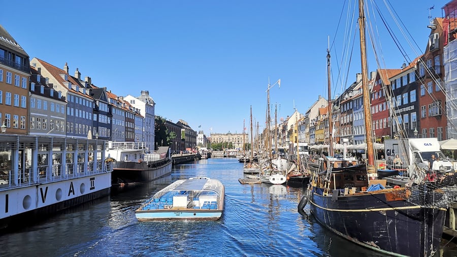 Programm CopenPay: Kopenhagen belohnt Zuganreise und Müllsam