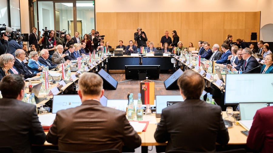 Ministerpräsidentenkonferenz: Länder fordern schnelle Senkung der Stromsteuer für alle