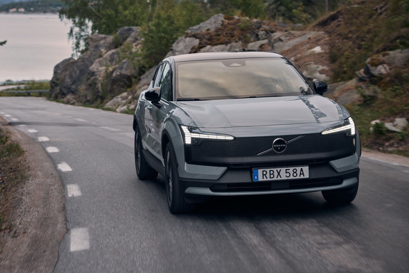 Volvo EX30 Cross Country: Electric into the forest