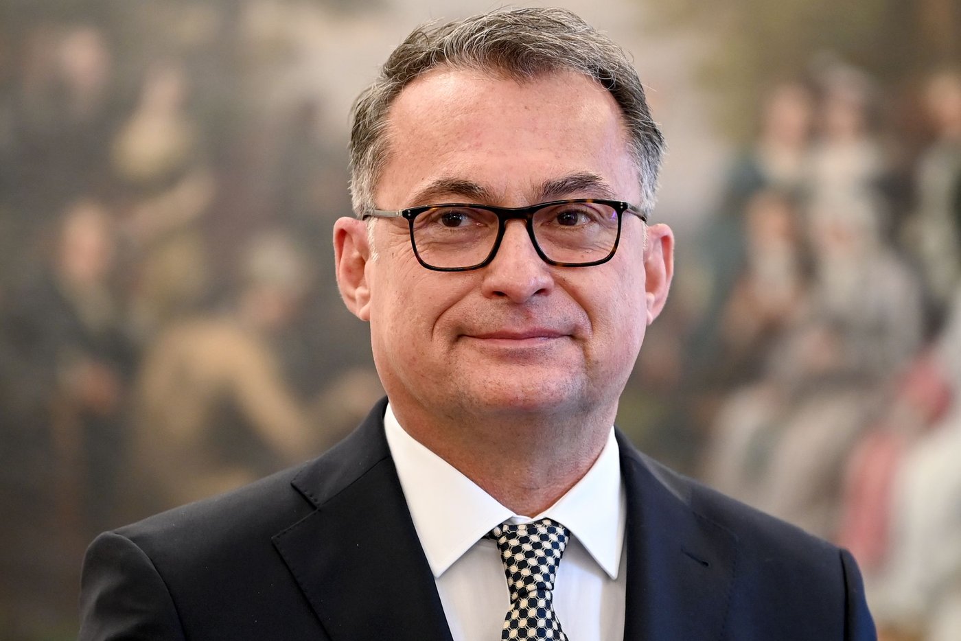 Joachim Nagel: “Chinese whispers” - | Bundesbank chief defends business ...