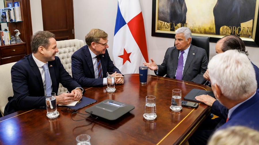 Diplomatie: Wadephul verlangt in Panama mehr Einsatz für freie Seewege