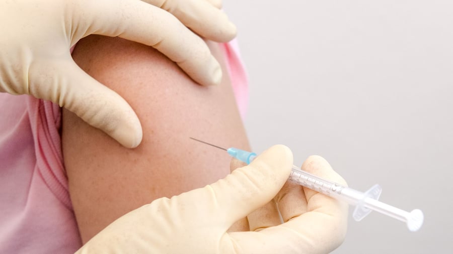 Weit verbreitete Viren: HPV-Impfung kann auch vor Genitalwarzen schützen