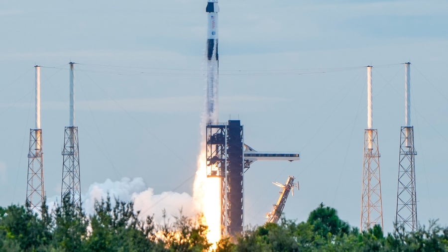 Raumfahrt: Vier Astronauten zur ISS gestartet