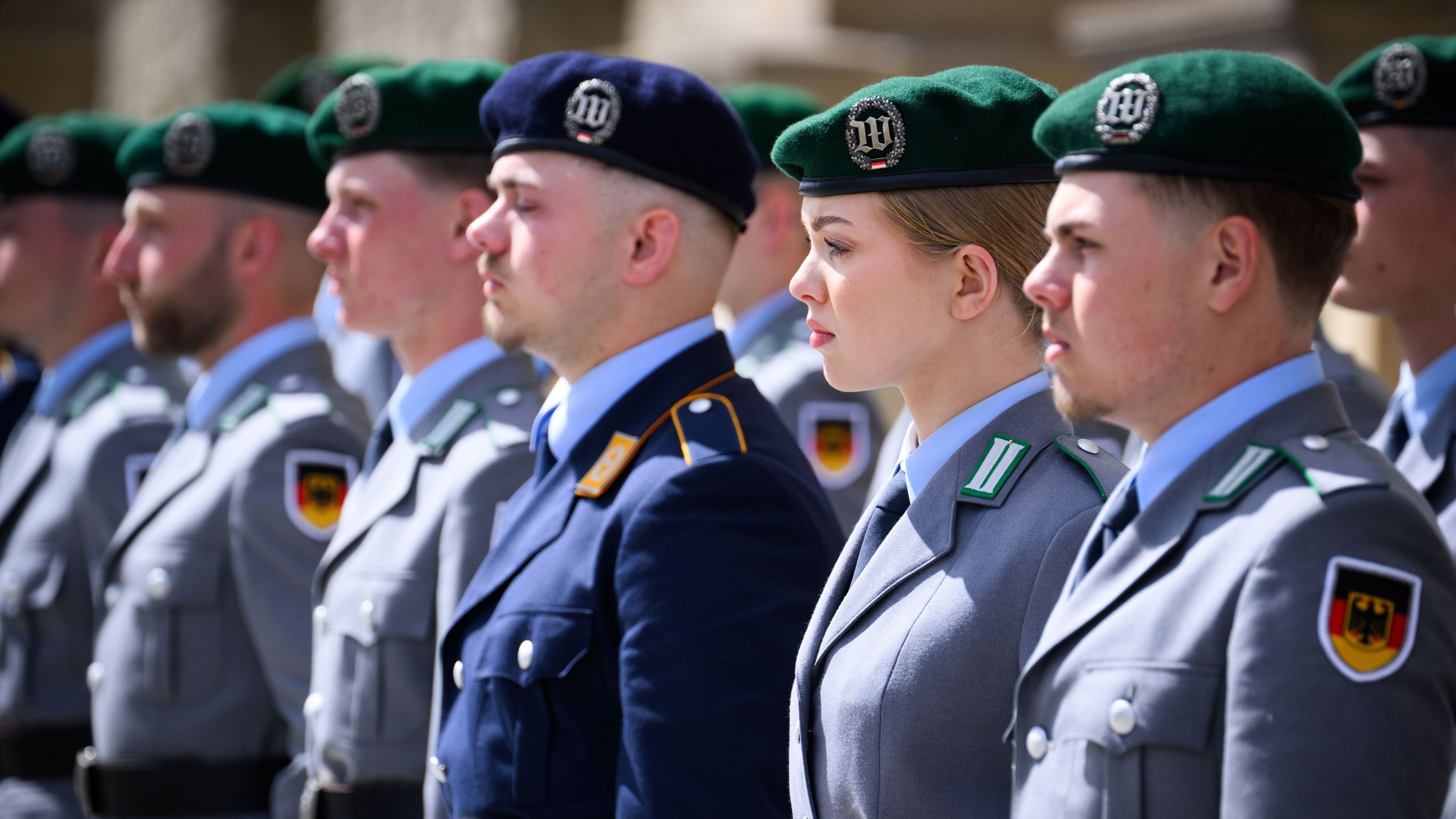 Bundeswehr: Noch keine Einigung auf Vier-Stufen-Plan zum Wehrdienst