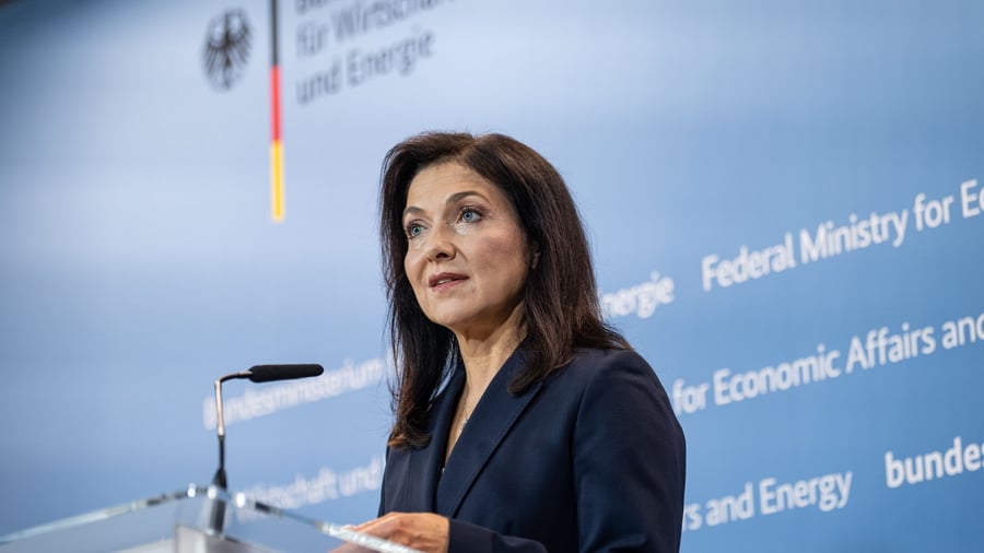 Ministerin: Reiche wieder zurück - Ministerin: Investitionen zentral