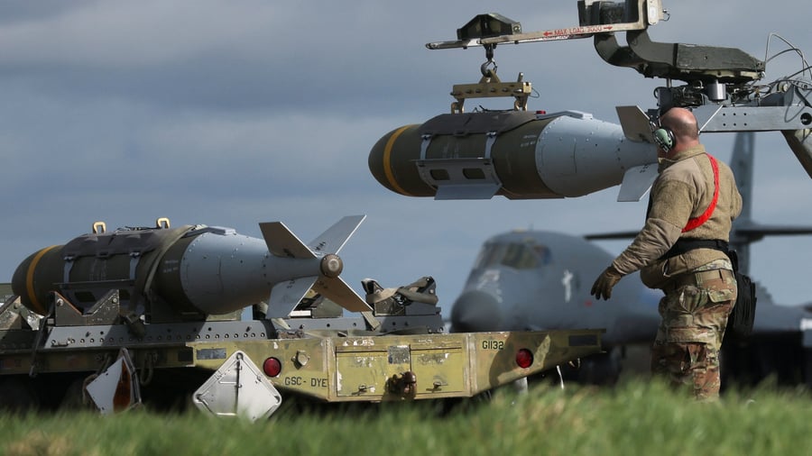 Iran-Krieg: Nächste Eskalationsstufe? Trump lässt Bodentruppen in die Region verlegen