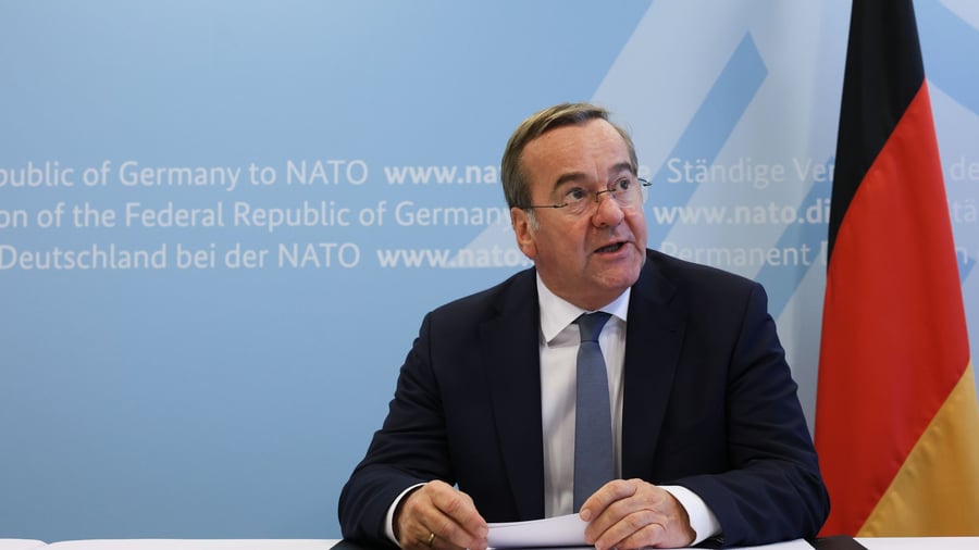 Streit um den Wehrdienst : Koalition geht uneinig in die Wehrdienst-Beratungen