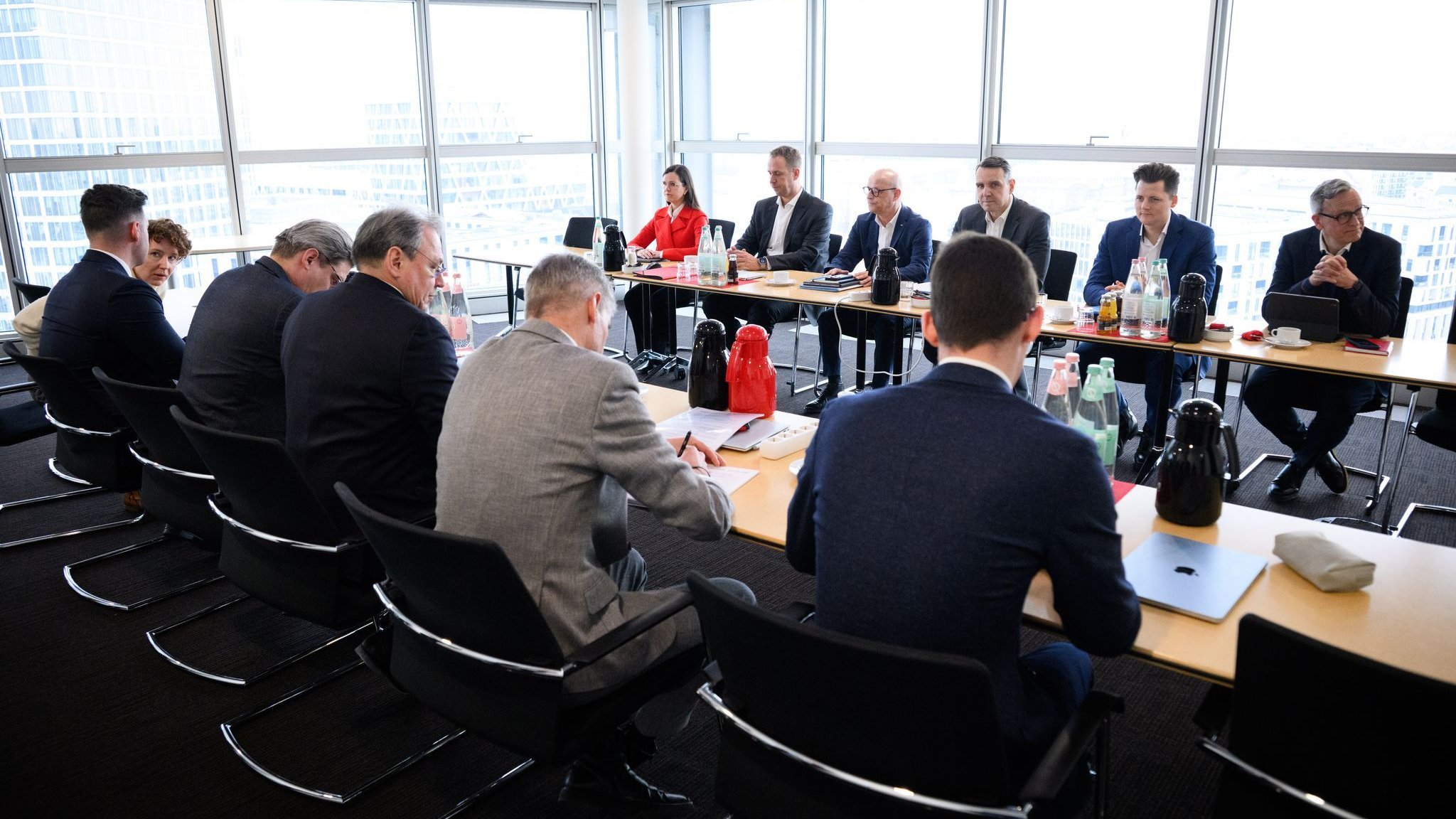 German Rail: First round of wage negotiations at the railway company ...