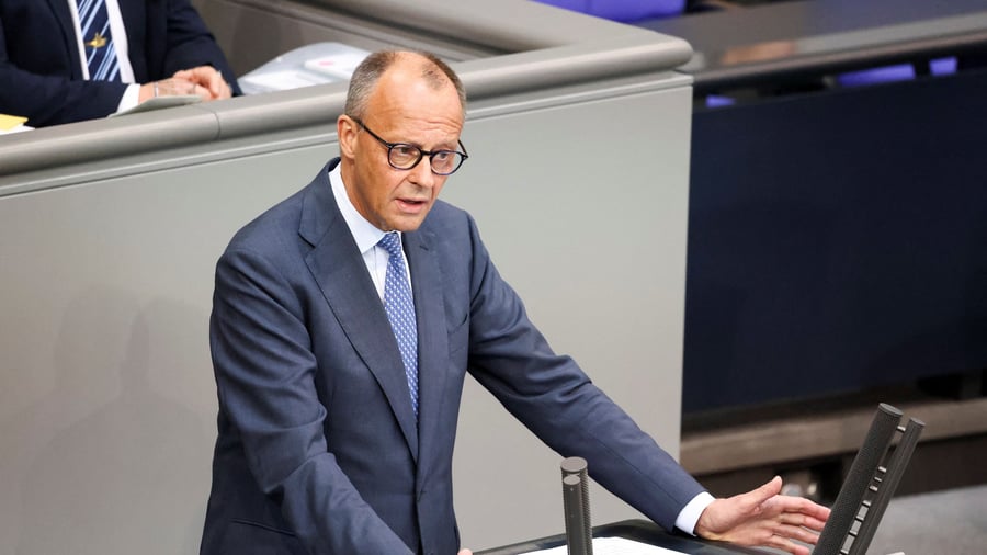 +++ Bundespolitik +++: Merz warnt im Bundestag vor neuen EU-
