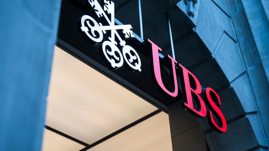 Großbank: UBS verschiebt offenbar Migration reicher Credit-Suisse-Kunden
